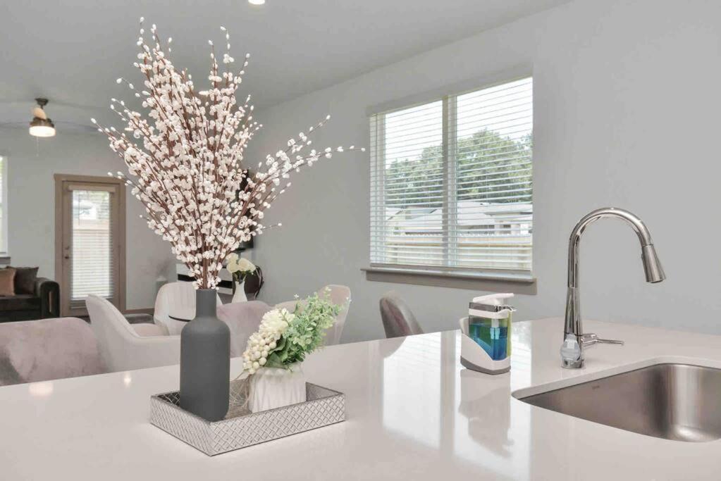 4Bedroom Escape - Near Med Center With Backyard Houston Exterior photo